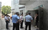 我院召开紧急会议，布置落实医疗卫生垃圾、污水等规范管理